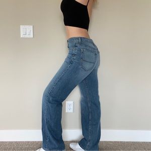 BKE medium wash relaxed jeans